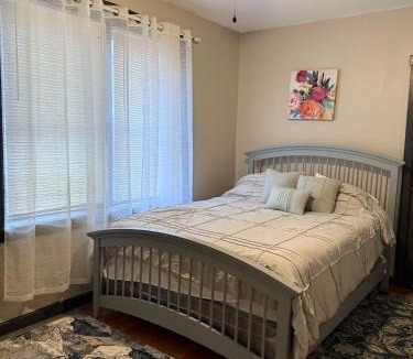 Gage Park Apartment | Modern 1BR Outdoor Space & Cozy Vibes
