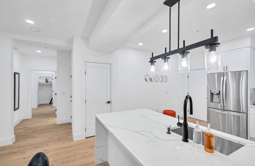 Brightwood Park Condo | Modern 2BR/2BA with Roof Patio