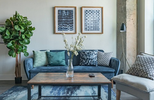Near South Side Apartment | Modern 3/2 in Chicago Downtown Modern Apartment