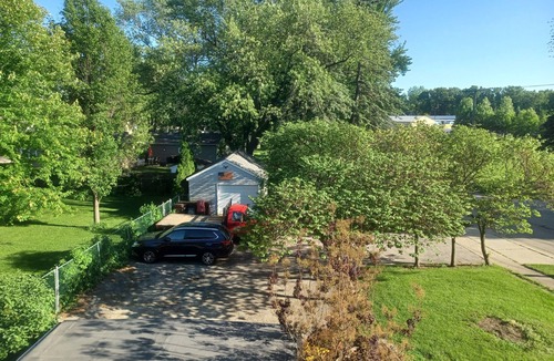 Huntley House | Modern 3 BR with a huge fenced yard and heated pool right by downtown