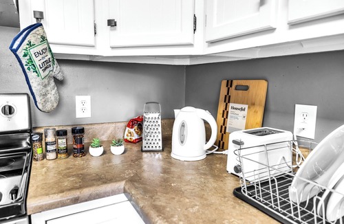Decatur House | Modern 4-bedroom house near Lake Decatur