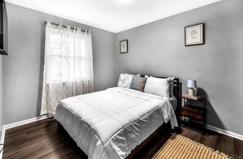 Decatur House | Modern 4bedrooms Home Near Lake Decatur