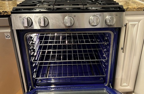 Woodlawn Condo | Modern Condo-Obama & University of Chicago Area