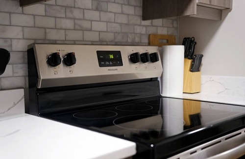 O'Hare Apartment | Modern Condo Safe Chicago Stay Near O’Hare