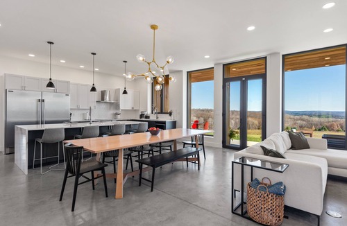 Cooperstown House | Modern Hilltop Home With Stunning Vista Views