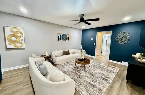 Lemont House | Modern Luxe Retreat