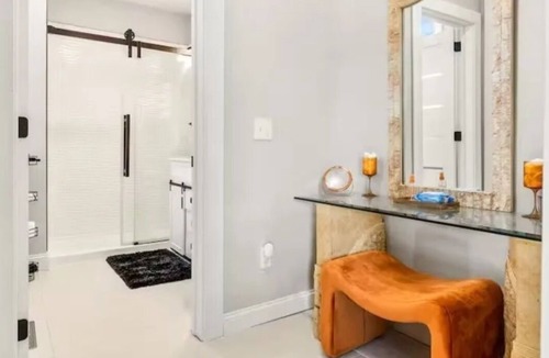 Bloomington Apartment | Modern Luxury Stay near ISU & Downtown