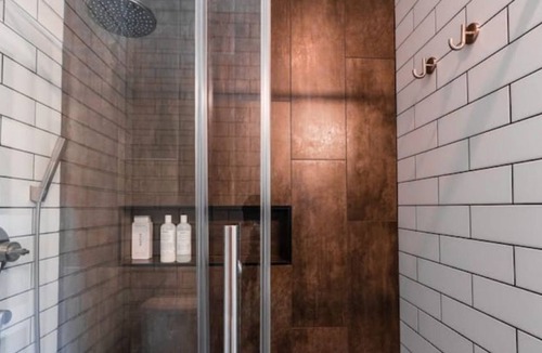 Wappingers Falls House | Modern minimalist Beacon-area home 1.5h from NYC