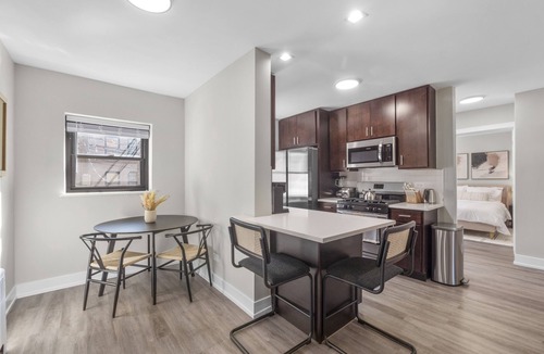 Forestview Apartment | Modern Spacious New Renovation 1BR Evanston