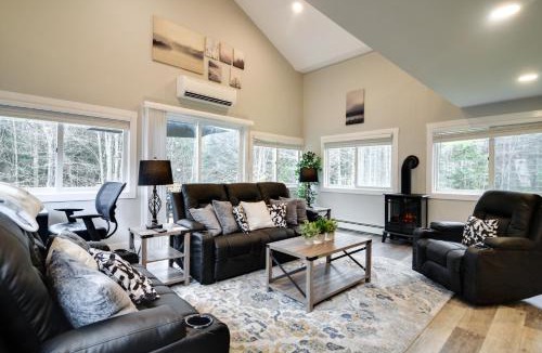 Stark House | Modern Stark Home w/Game Room, Grill & Fire Pit