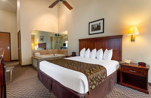 Sandwich Hotel | Montcler Hotel & Conference Center, Trademark by Wyndham