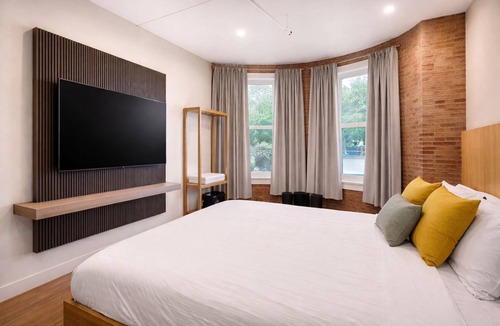 Tremont House | Morris Guest House