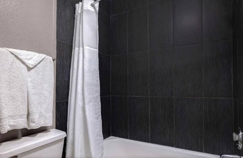 Buttonwillow Hotel | Motel 6 Buttonwillow, CA Central