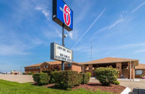 Marion Hotel | Motel 6-Marion, IL