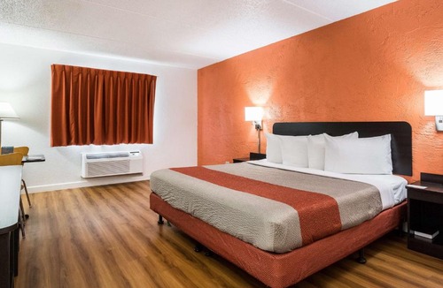 Prospect Heights Hotel | Motel 6-Prospect Heights, IL