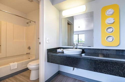 Rolling Meadows Hotel | Motel 6 Rolling Meadows, IL - Chicago Northwest