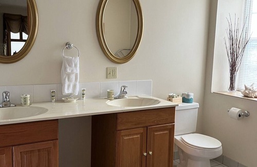 Mount Holly Springs Hotel | Mountain Creek Tavern