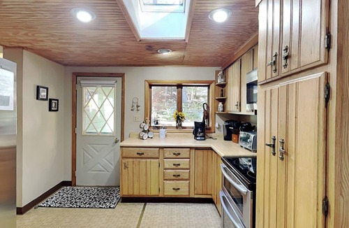 McHenry Cottage | Mountain Escape by Taylor Made Deep Creek