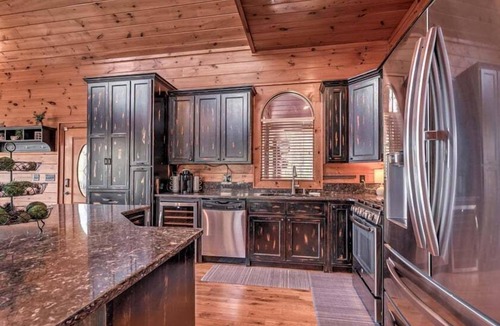 Foxfire Estates Cabin | Mountain Solace - Pet Friendly | Hot Tub | Shuffleboard and Arcade Games