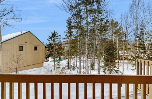 Waterville Valley Condo | Mountain townhome: seasonal pool, ski shuttle & walk to town