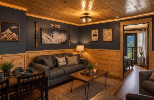 Caton Apartment | Mountain Views at Dolly's Castle Unit 2