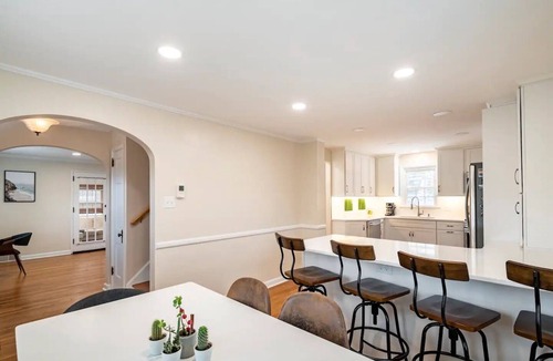 Mount Lebanon House | Mt. Lebanon Cape Cod Retreat - 7 mi/15 mins from Downtown PGH