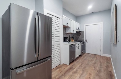 Old Town Apartment | MTM Fully Furnished Rental in Old Town - 2 beds
