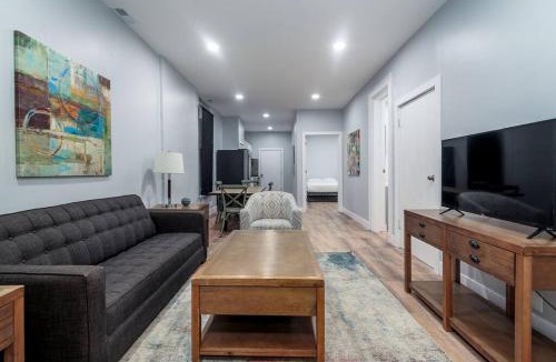 Old Town Apartment | MTM Fully Furnished Rental in Old Town - 2 beds