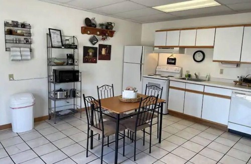 Nauvoo Apartment | Mulholland Garden Apartment