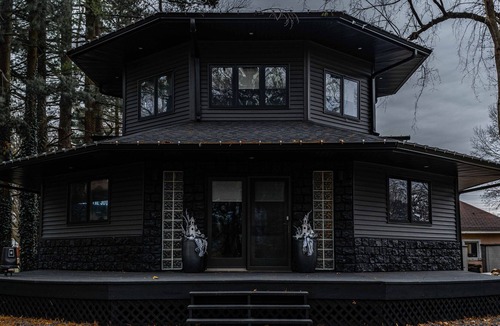 Lincoln House | Mysterious Black Lincoln, IL Octagon Goth House