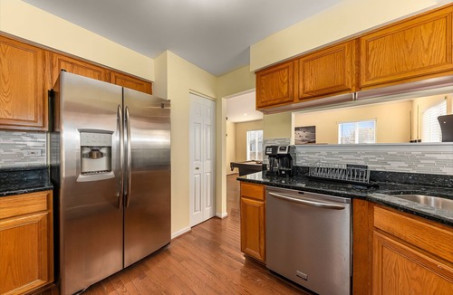 Naperville House | Naperville FHS Rental - Skylane Dr