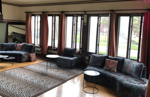Maywood House | national historic home near downtown airports no parties no events