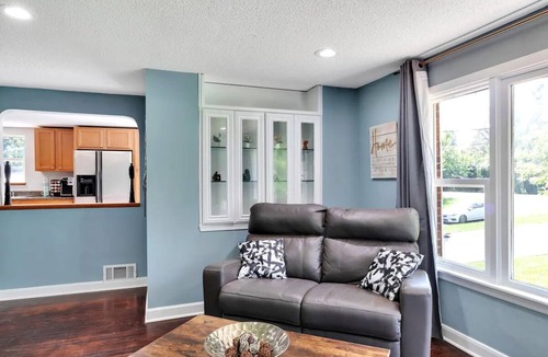 Gurnee House | Navy Graduation ~ 6 Flags ~ Bristol Renaissance Faire ~ Casino ~ Outlet Malls