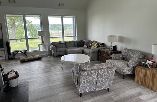 Oakhurst House | NCAA Final Four Getaway