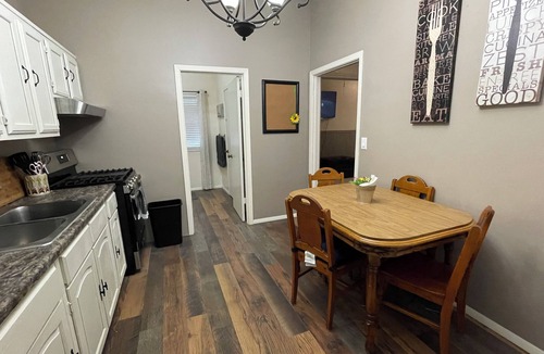 Alexander Cottage | Near Horseshoe Lake,Illinois. Entire guest house w/1 garage & plenty of parking.