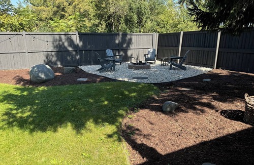 Village of Lakewood Cottage | -NEW- Blue Magnolia Cottage -3 King Beds- Luxuryn