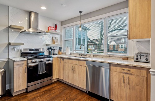 Dunning House | NEW! Charming Belmont Heights Oasis