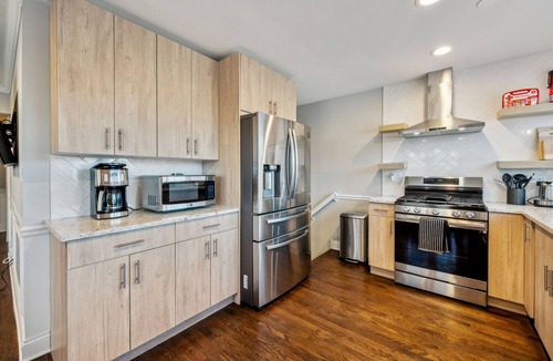 Dunning House | NEW! Charming Belmont Heights Oasis