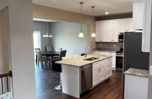 Channahon House | New Construction, Full High-end Duplex 3 bd 2.5 Ba