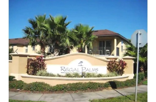 Forest Park House | NEW Gather in spacious 3 bedroom home all your own
