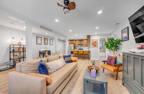 Near West Side Condo | NEW LISTING! Modern Design 2bd Garden Condo Near United Center by AllSet Turnover