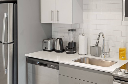 River North Hotel | New & Modern Lux City Escape