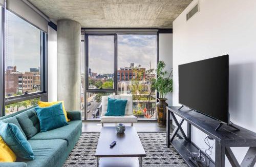 West Loop Apartment | New Sleek 2BR - Perfect Blend of Comfort & Style in Chicago