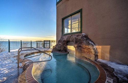Two Harbors Condo | NEW: Two Harbors Superior Lakefront King Studio | Pool | Hot Tub & Sauna | EV