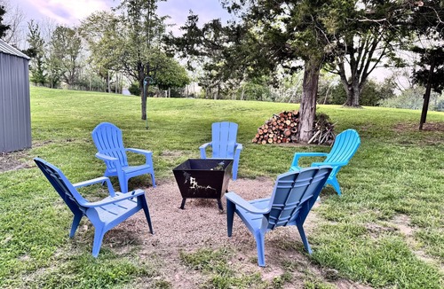 Goreville House | Newly Listed Pet Friendly Lake of Egypt Home with Hot Tub, RV Hookup & Boat Slip