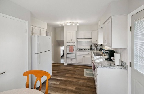 Libertyville House | Newly remodeled 4 bedroom home in DT Libertyville Near Naval Base!
