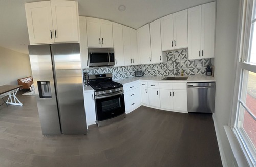 Frankfort House | Newly remodeled house in quiet family neighborhood