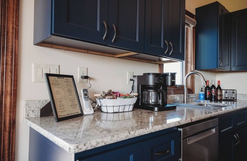 Galena House | Newly renovated 2-bedroom house with Hottub in lovely Galena countryside