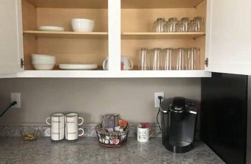 Bradley House | Newly Renovated, 2 King Beds, 2 Baths, Office
