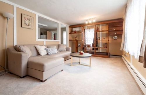 University Park House | Newly updated surrounded by nature